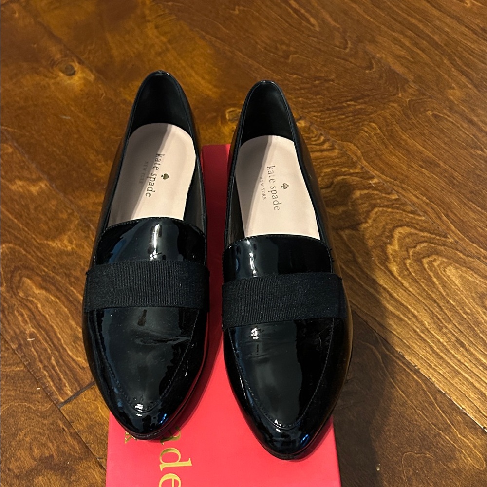 Kate Spade - Corina Black Patent Leather Loafer with Grosgrain Trim. Size 8.5.